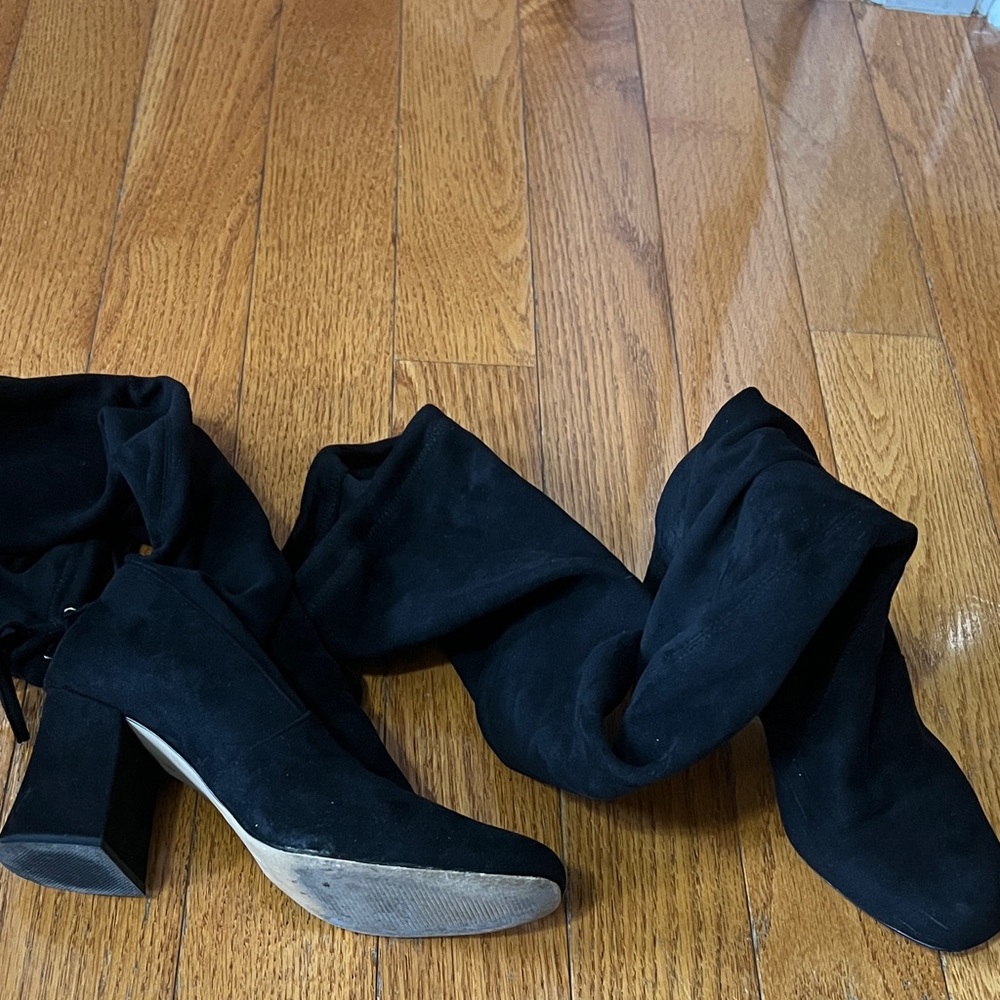 Elegant Black Heeled Boots for Women